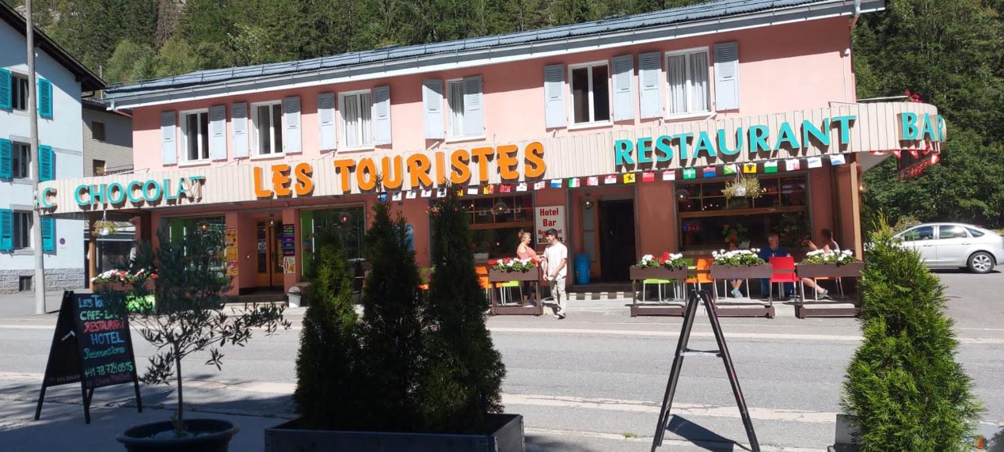 Les Touristes Hotel Chatelard Екстериор снимка