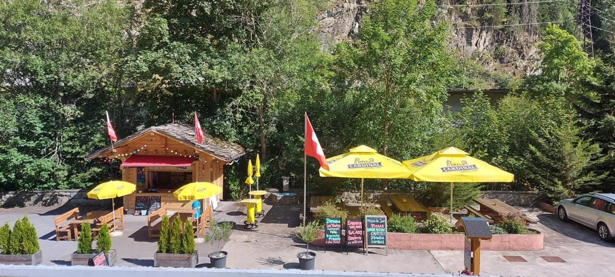 Les Touristes Hotel Chatelard Екстериор снимка